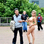 Third pic of Nude in Public - Public Nudity - Naked In Public - Outdoor - Exhibtionism - Flashing - NIP-Activity.com