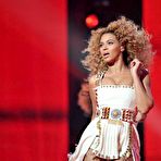 First pic of Beyonce Knowles sexy performs on X-Factor stage in France