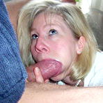 First pic of WifeBucket.com - Real submitted pics of amateur housewives from nextdoor!
