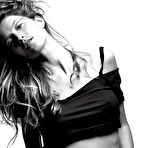 Second pic of Gisele Bundchen sexy, topless and undressed scans