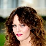 Third pic of Vanessa Paradis posing for paparazzi at Chanel Cruise Fashion Show