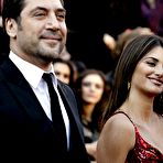 Fourth pic of Penelope Cruz cleavage at Academy Awards redcarpet