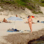 Second pic of Topless beach chicks