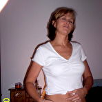 Third pic of Best Amateur Mommies - Free Gallery!