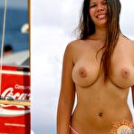 Second pic of _Young teen boobs under sun! Hidden pleasures on the beach!