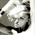 Fourth pic of Anja Rubik blac-&-white sexy and topless scans