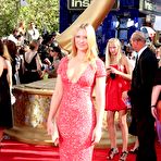Second pic of Anna Torv shows cleavage at redcarpet