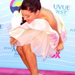 Second pic of Ariana Grande looking sexy at 2012 Teen Choice Awards