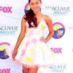 Third pic of Ariana Grande looking sexy at 2012 Teen Choice Awards