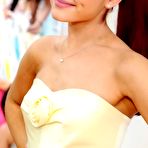 Fourth pic of Ariana Grande at Kids Choice Awards paparazzi shots