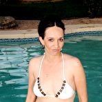 First pic of AllOver30 Free - Beth M Naked In The Pool