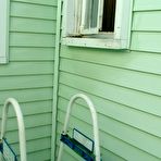 First pic of Парень заснял, как сисястая соседка принимает ванну