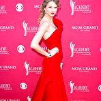 Second pic of Taylor Swift picture gallery