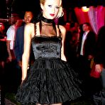Fourth pic of Paris Hilton