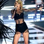First pic of Taylor Swift sexy at 2014 VS fashion show