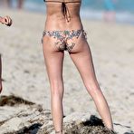 Second pic of Katie Cassidy sexy in bikini on a beach