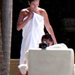 Third pic of Jennifer Lopez Paparazzi Bikini And Firm Ass Shots