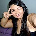 First pic of Chubby Asian girl Gip takes photos of herself