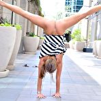 Third pic of Ftv Girls Mary Does Acrobatics In Public