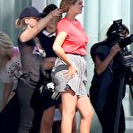 Fourth pic of Kate Upton upskirt without pants