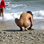 Fourth pic of Teen nudists take off their clothes and play nude