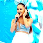 Third pic of Ariana Grande performing in the Disney Parks