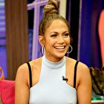 Third pic of Jennifer Lopez legs at Despierta America