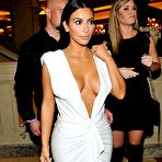Second pic of Kim Kardashian sexy cleavage ta her birthday