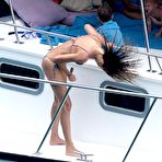 Second pic of Gisele Bundchen ass crack on a yacht
