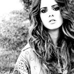 Third pic of Laura Marano few non nude photosets