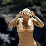 Second pic of Amber Rose shows her huge nude boobs in Hawaii