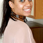 First pic of Mimi at Ebony in Love, set 107337