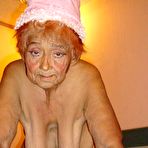 First pic of OmaGeil.com - The naughtiest grandmas from 65 to 100 years on the net