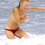 Fourth pic of Pamela Anderson