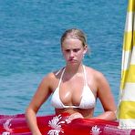 Third pic of Voyeur pics of amateur girlfriends with nice tits