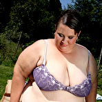 Second pic of FatSitting - heavy-weight smothering site with sadistic FAT girls!