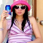 Fourth pic of Любительские фото, где молодая девка сосет хуй и ебется со своим парнем