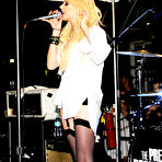 Fourth pic of Taylor Momsen picture gallery