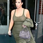 Second pic of Kim Kardashian ass crack under tight dress