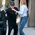 Second pic of Popoholic  » Blog Archive   » Cameron Diaz Gets Seriously Bootylicious In Skin-Tight Jeans… WOW!