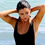 Second pic of Selena Gomez absolutely naked at TheFreeCelebMovieArchive.com!
