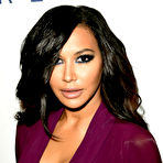 Fourth pic of Naya Rivera - Brian Bowen Smith Wildlife show in West Hollywood 10/23/14 - The Drunken stepFORUM - A place to discuss your worthless opinions