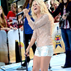 First pic of Carrie Underwood performs on NBCs Today in New York