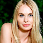 Second pic of Maria Rubio Sexy Russian Blonde Strips on the Green Grass