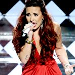 Second pic of Demi Lovato performs and posing at People Choice Awards