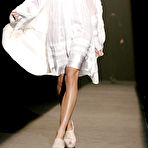 First pic of Hilary Rhoda various catwalk pictures