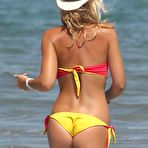 Third pic of Ilary Blasi looking sexy in bikini on the beach