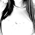 First pic of Ariel Rebel: Mind blowing, black and white... - BabesAndStars.com