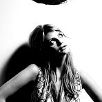 First pic of Mischa Barton black-&-white sexy scans