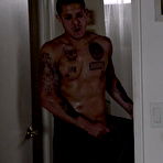 Third pic of CelebrityGay.com - leaked Theo Rossi photos